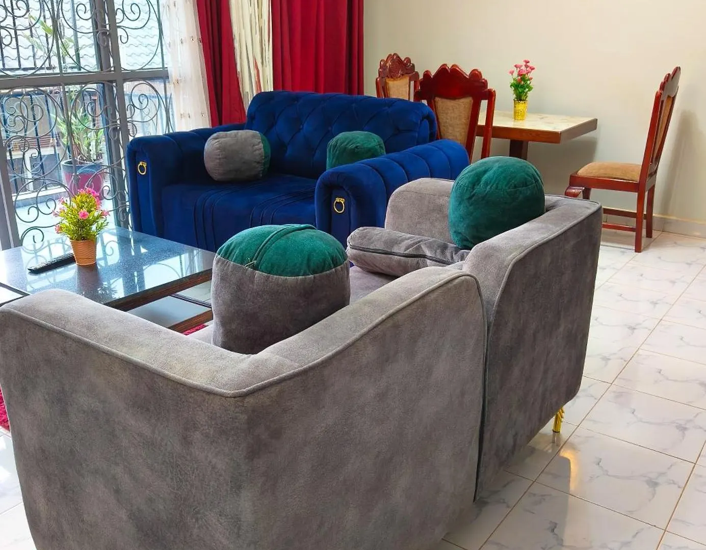 Cozy Residence V Two Bedroom Apartment Near Speke Resort Kampala