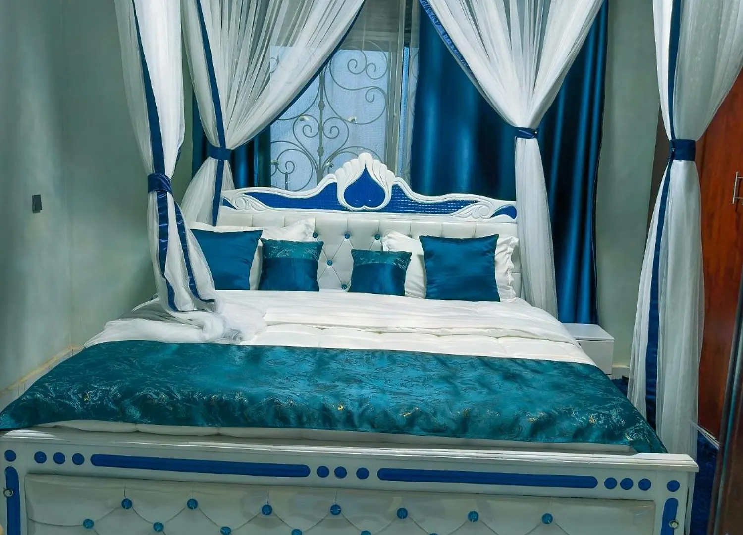 Cozy Residence V Two Bedroom Apartment Near Speke Resort Kampala